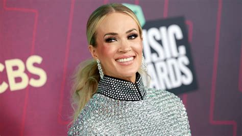 Carrie Underwood Nude Photos & Videos